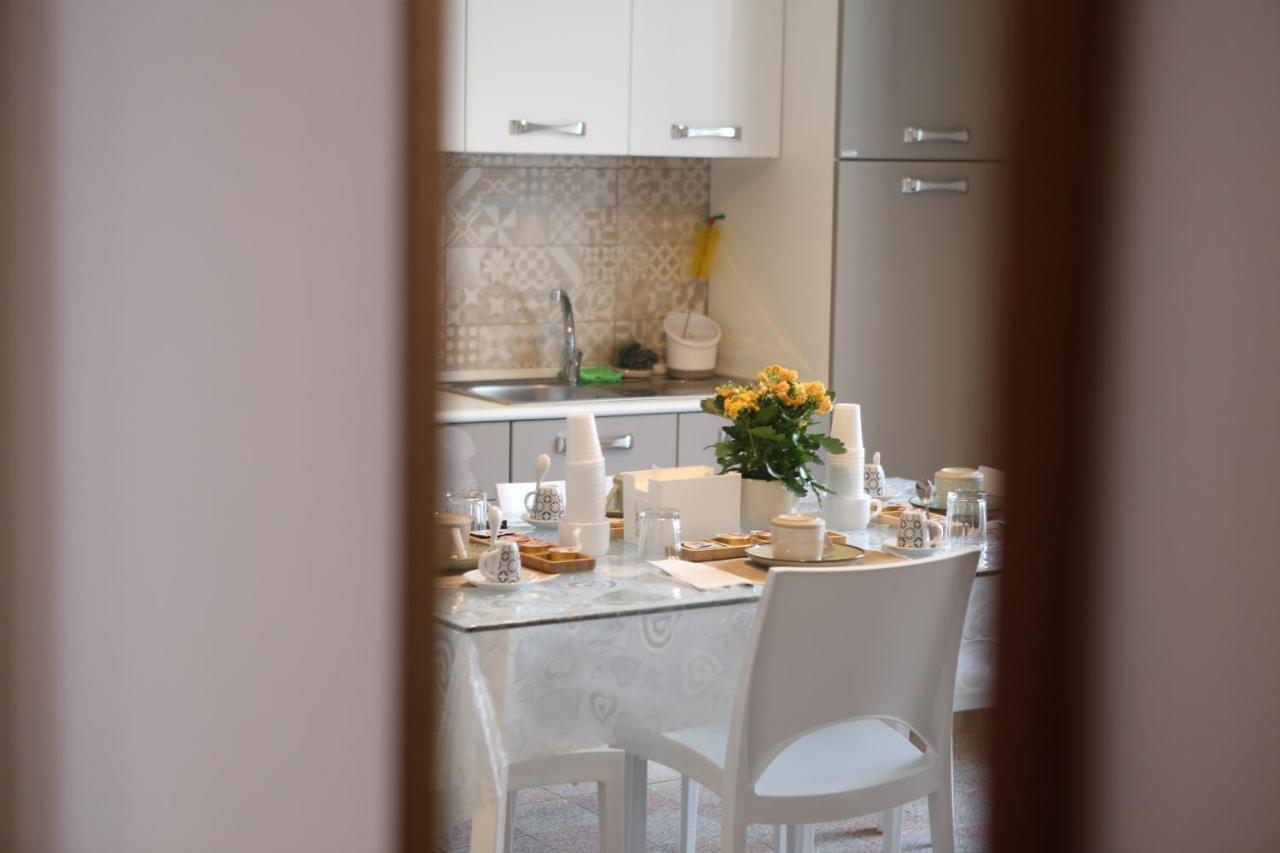 Corsomessina64 Bed and Breakfast Crotone Buitenkant foto