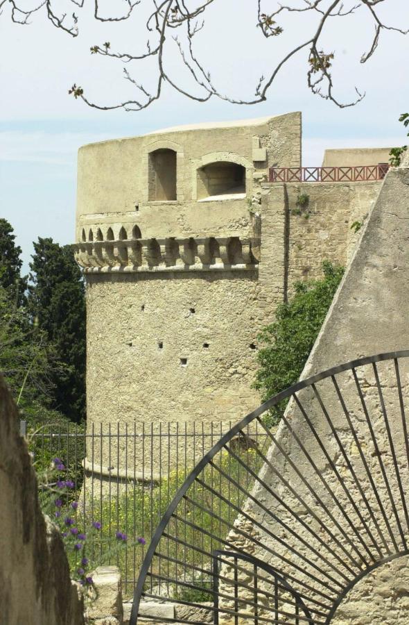 Corsomessina64 Bed and Breakfast Crotone Buitenkant foto